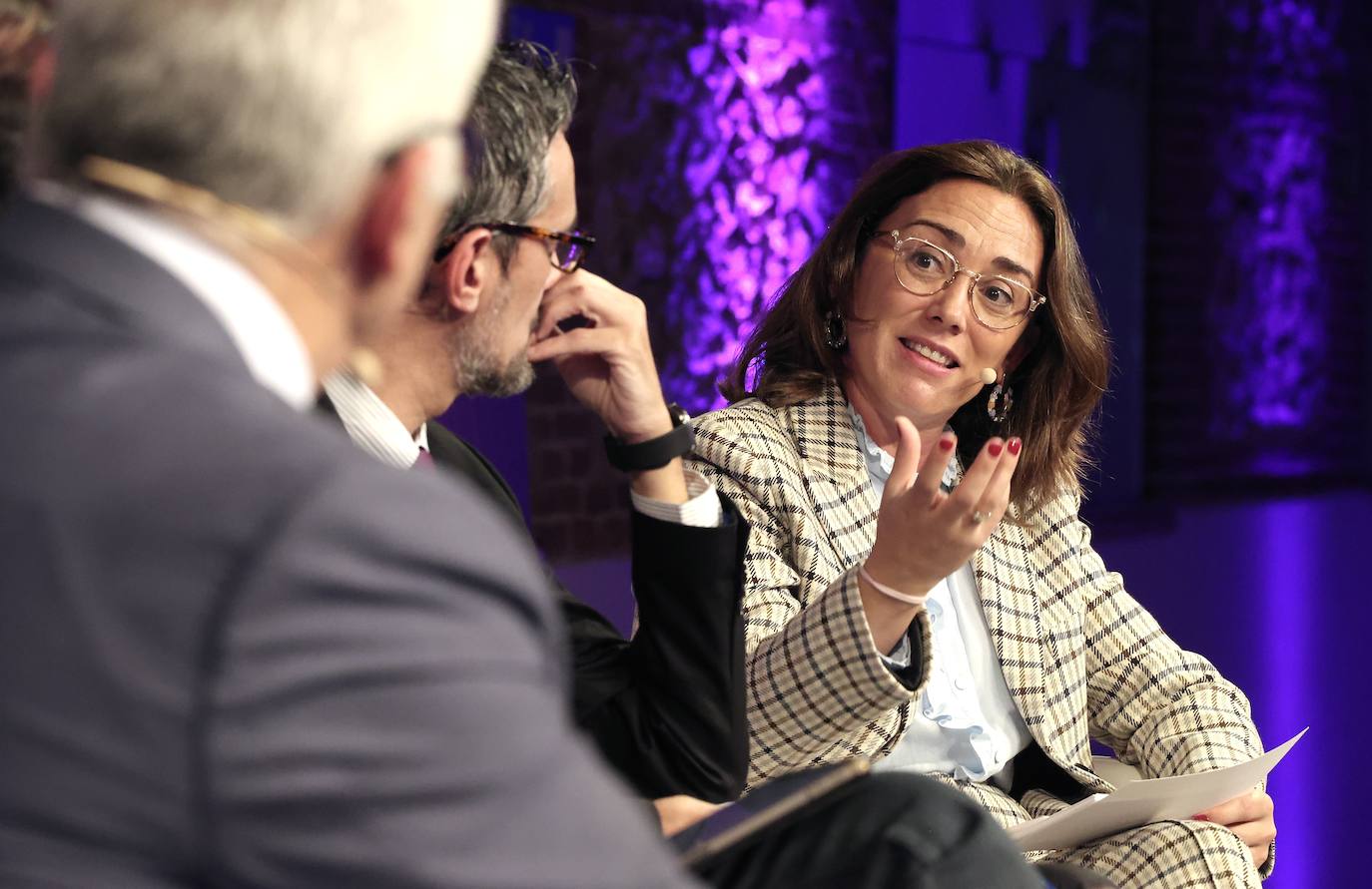 La consejera de Movilidad y Transformación Digital, María Gonzalez, participa en el Foro 'El despegue de los polos digitales' de Disruptores e Innovadores.