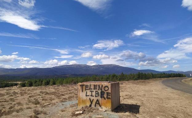 La Asociación Teleno Libre exige la limpieza del campo de tirotras la inclusión de la FAO. 