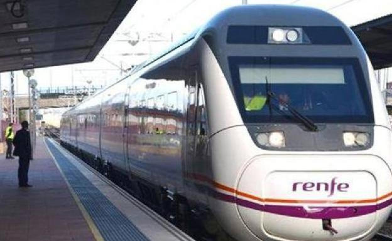 Los abonos están provocando que haya trenes que viajen con asientos libres y sin disponibilidad de adquirirlos.