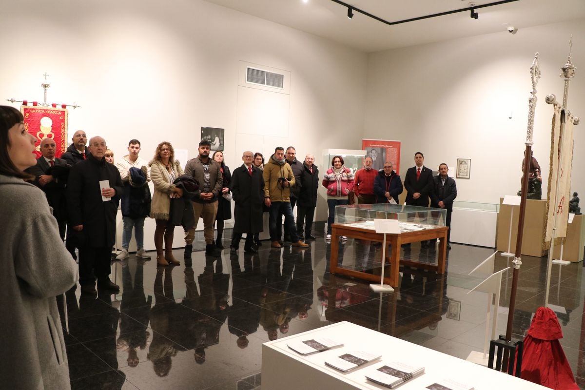 La Hermandad de Santa Marta muestra su historia a través de esta exposición en el Museo Diocesano y de la Semana Santa