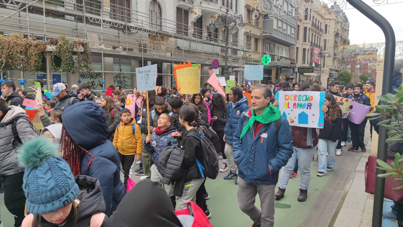 Fotos: Por los derechos de los niños en León