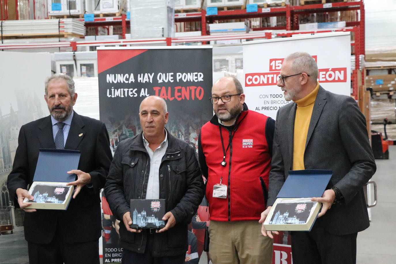 Brico Dêpot celebra sus 15 años en León.