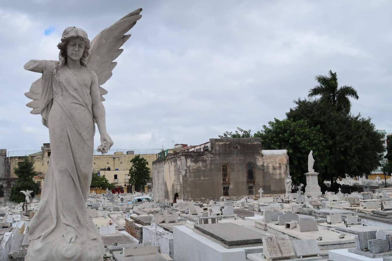 Fotos: Panteón de la Colonia Leonesa en Cuba