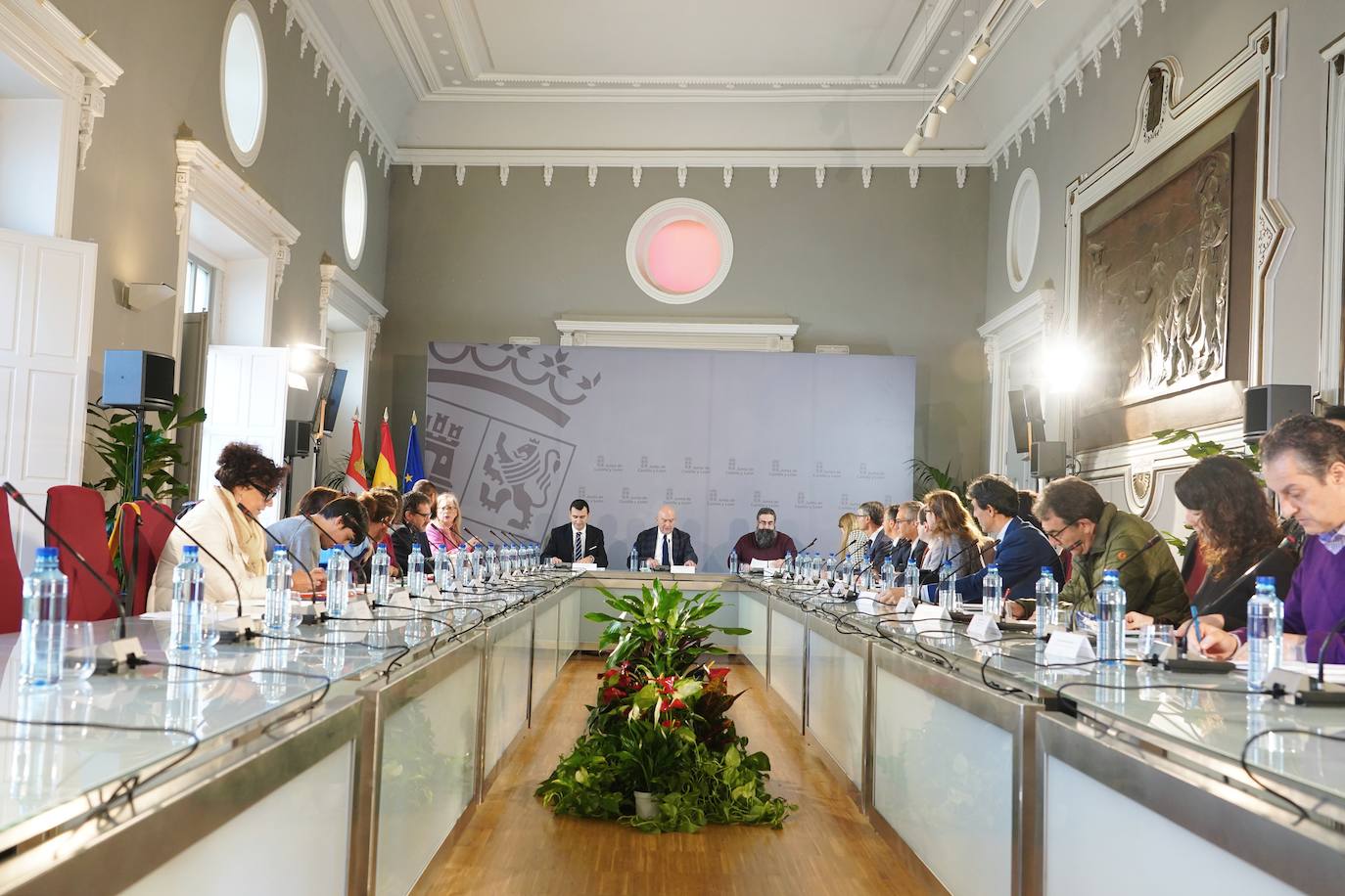 El consejero de la Presidencia, Jesús Julio Carnero, preside el Consejo de Castilla y León de Cooperación para el Desarrollo.