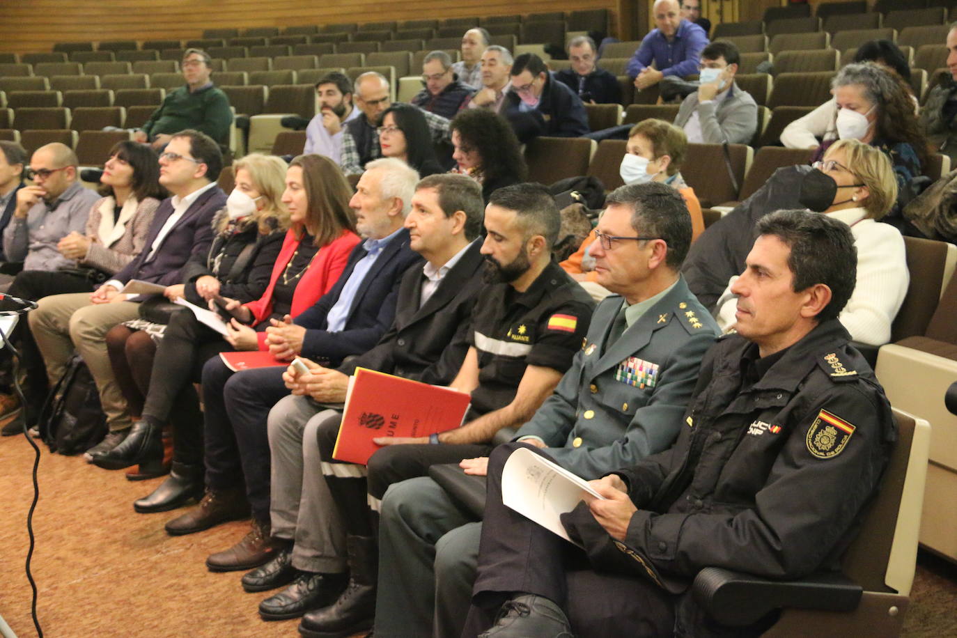 Jornada de trabajo convocada para presentar el programa-piloto «La Administración cerca de ti». 