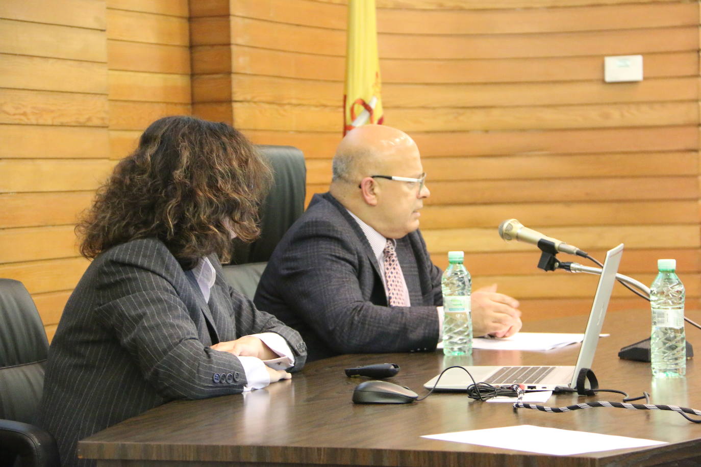 Jornada de trabajo convocada para presentar el programa-piloto «La Administración cerca de ti». 