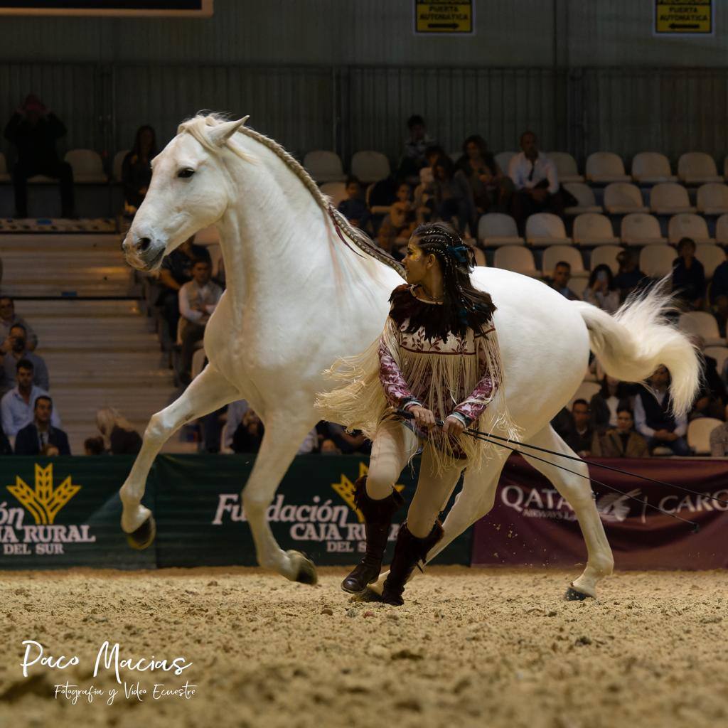 La leonesa Carlota ha quedado campeona del mundo en el concurso de exhibiciones del SICAB 2022.