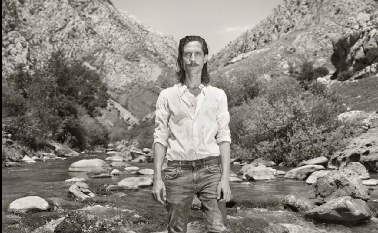 La muestra 'Hacia tomar las aguas' de Eduardo Fandiño.