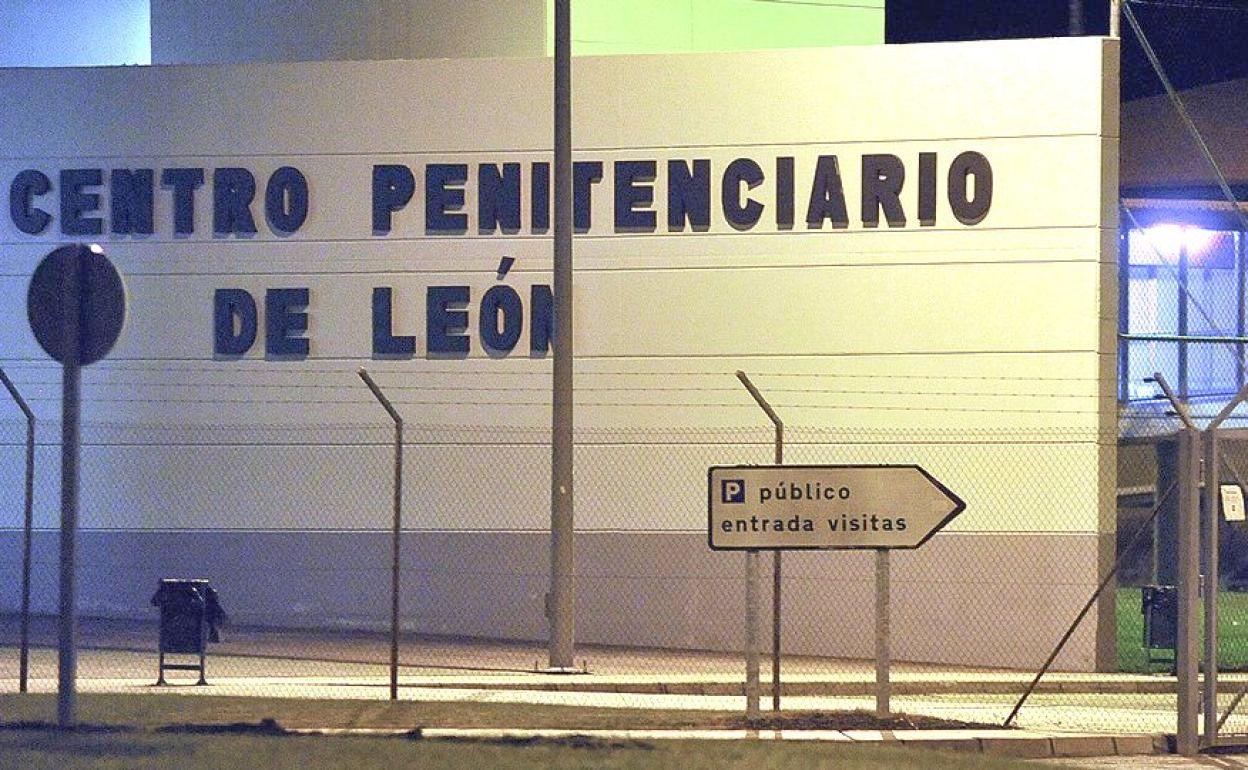 Dos nuevas agresión en las últimas horas han vuelto a evidenciar los problemas suscitados por los presos más peligrosos en este centro penitenciario. 