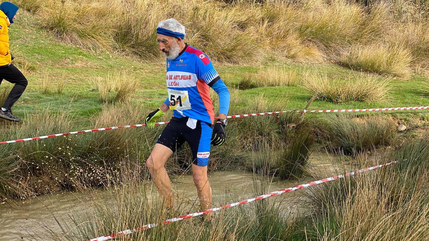 Celebración del XI Cross de Villabalter en Sam Andrés del Rabanedo.