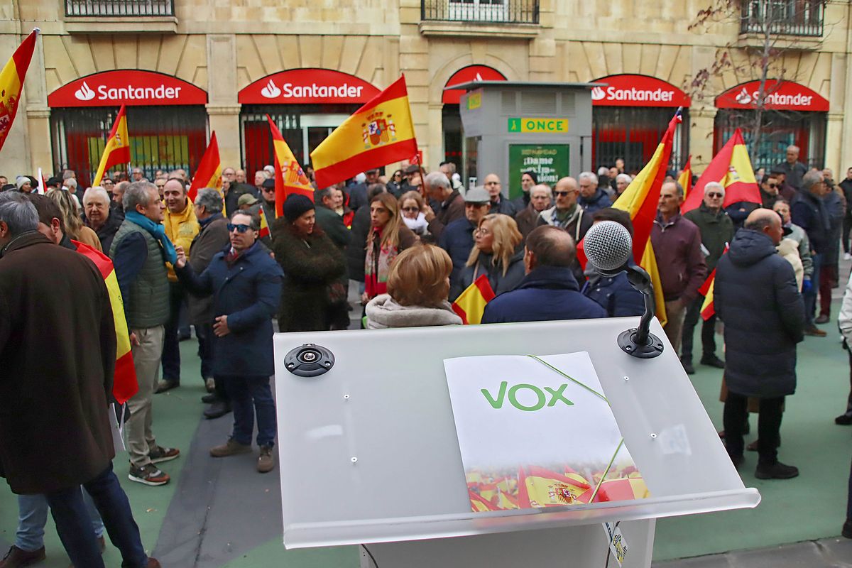 Vox sale a la calle en León para pedir elecciones generales.