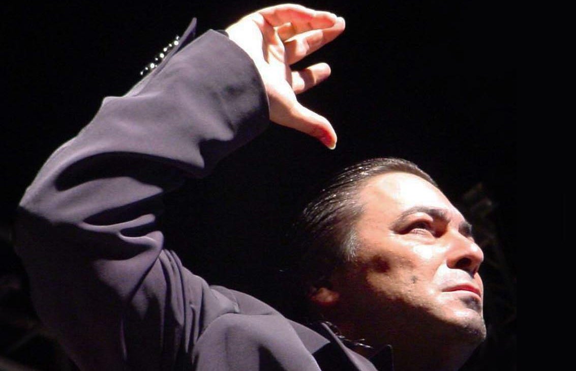 El bailarín Antonio Canales, acompañado de un grandísimo elenco artístico, pondrá en escena a las 20:30 horas en el Teatro El Albéitar el espectáculo titulado 'Soleá'