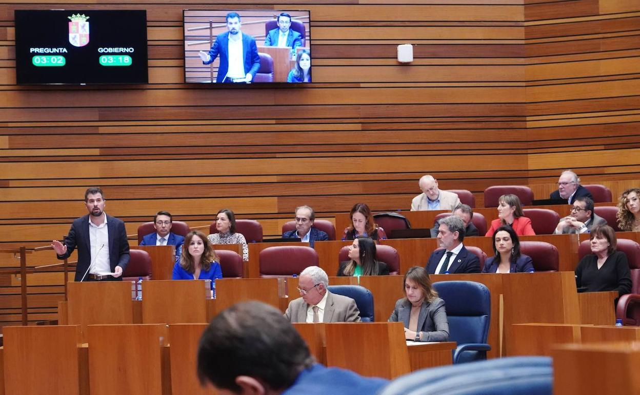 El Partido Socialista presentó la moción por la Facultad de Medicina en León que solo apoyaron UPL y Podemos.