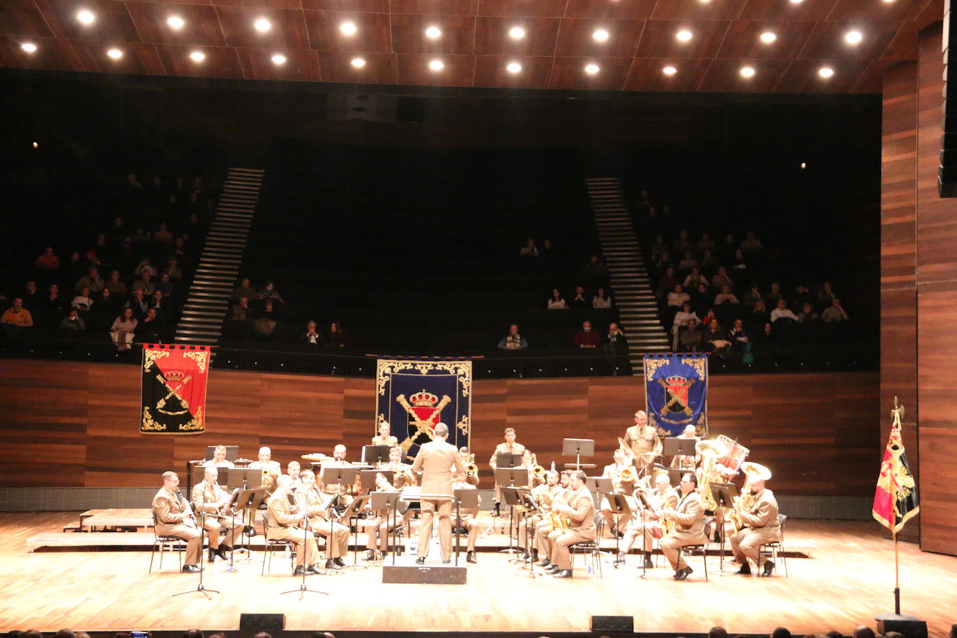 La Unidad de Música del Maca ha rendido homenaje a su patrona, este martes en el Auditorio 'Ciudad de León