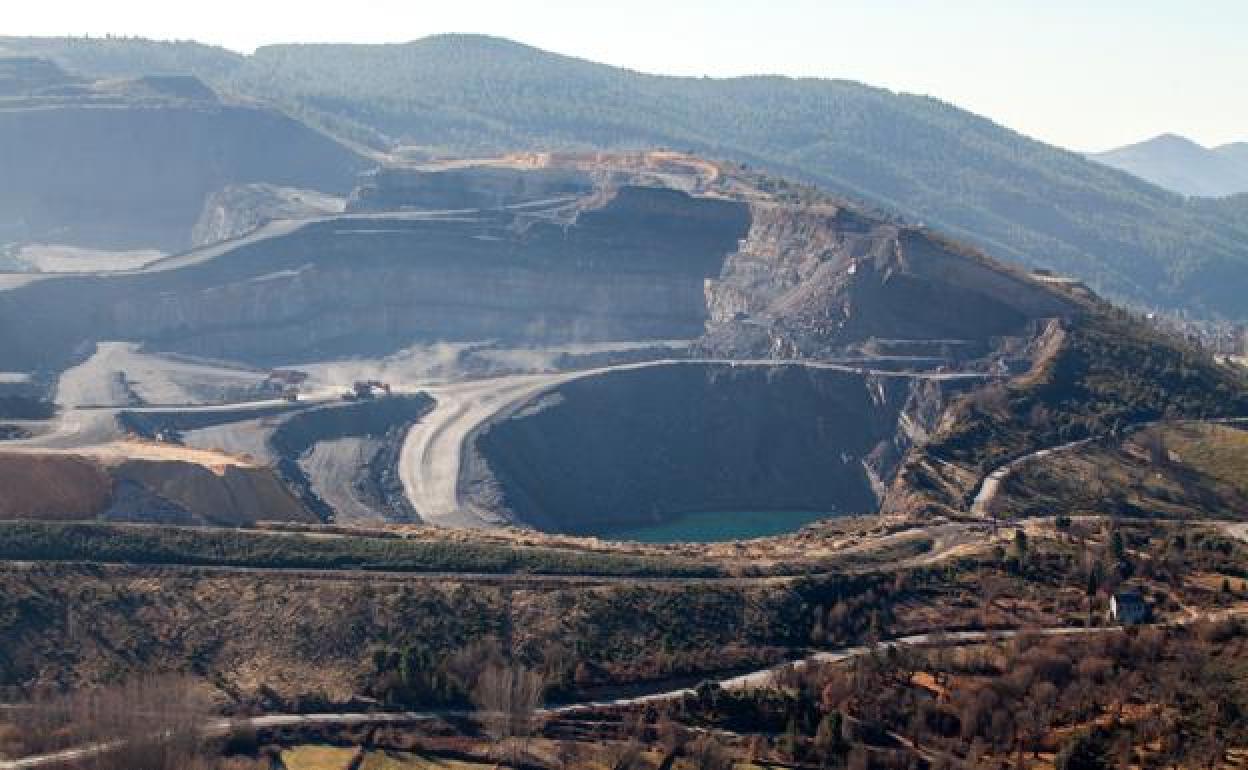 La Gran Cota de Fabero es una de laszonas afectadas por los protectos de restauración de explotaciones mineras en la provincia leonesa. 