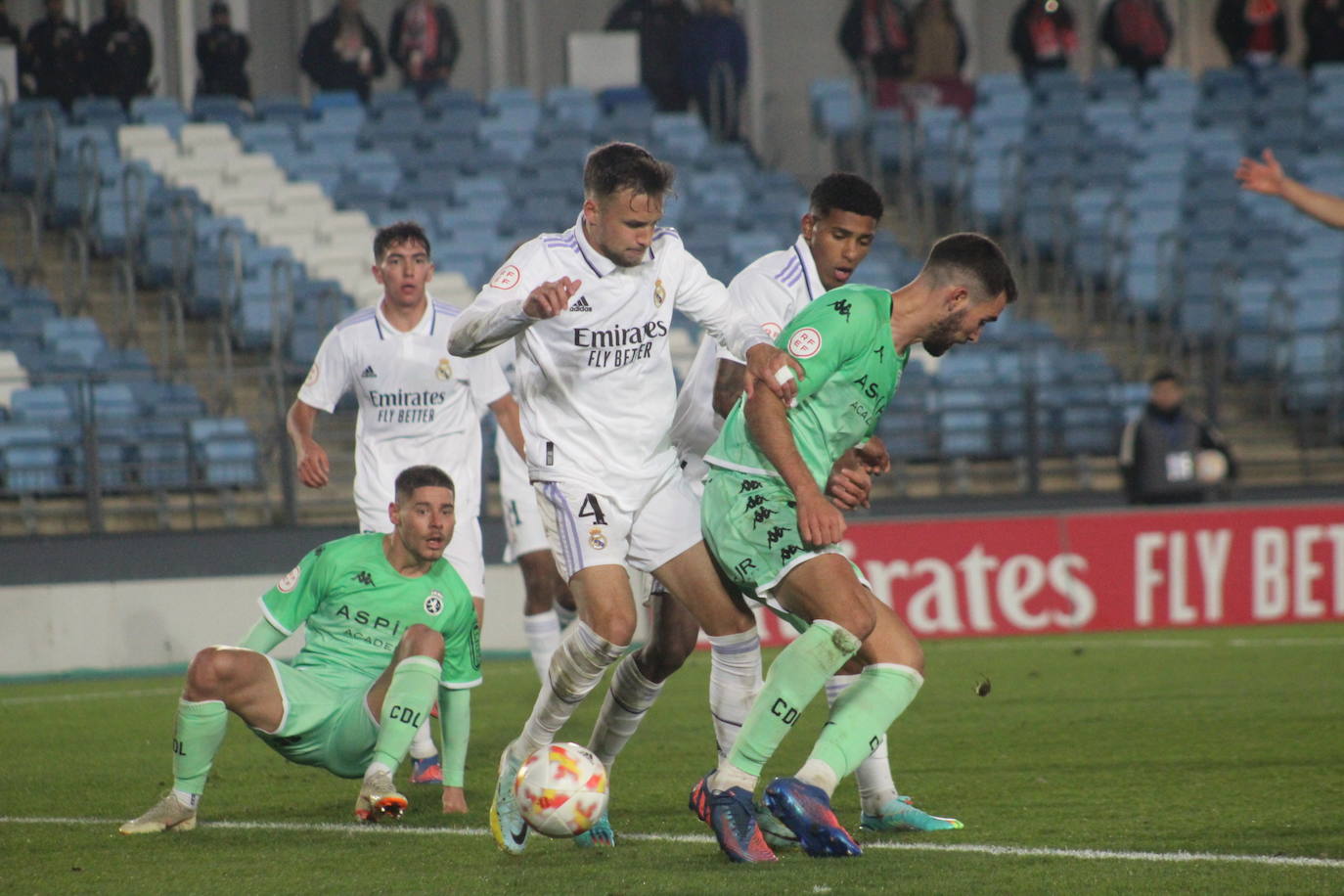 El conjunto leonés visita al Real Madrid Castilla en la jornada 14 del grupo 1 de Primera RFEF