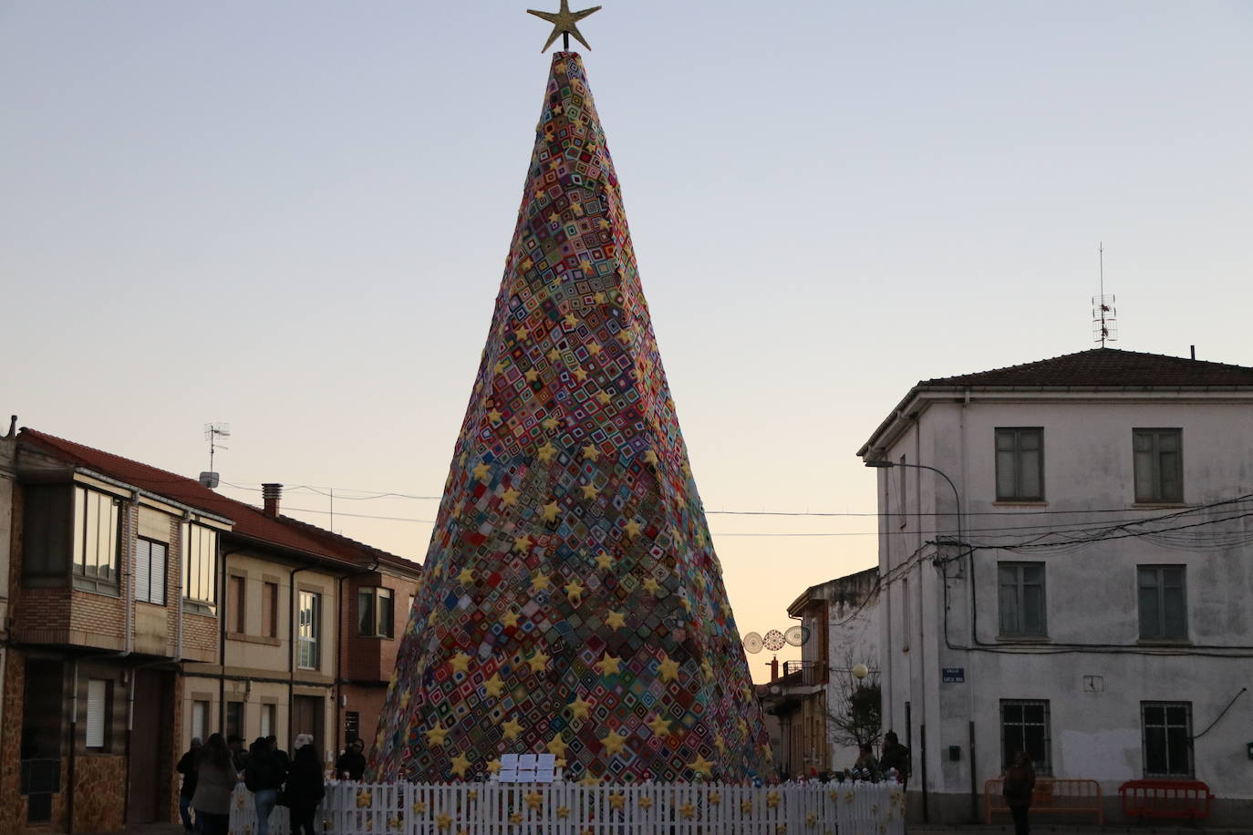 Encendido de las luces navideñas en la localidad de Villoria de Órbigo 