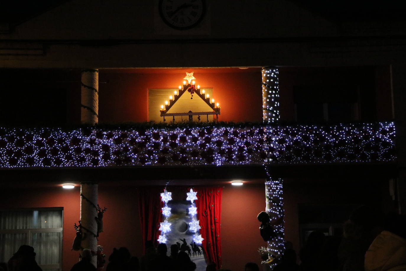 Encendido de las luces navideñas en la localidad de Villoria de Órbigo 