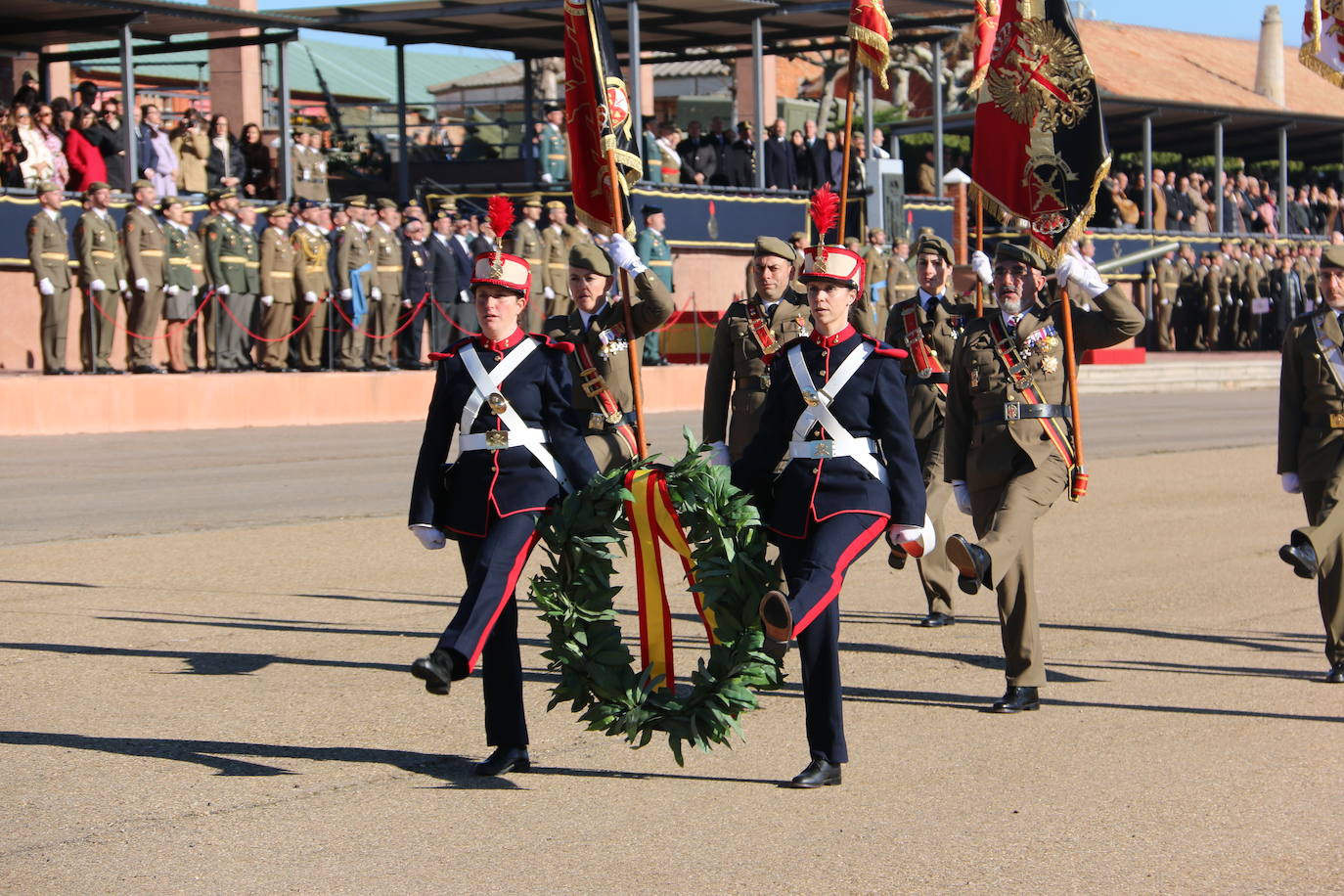 Los artilleros del Maca celebran con honores la festividad de su patrona con un acto militar. 