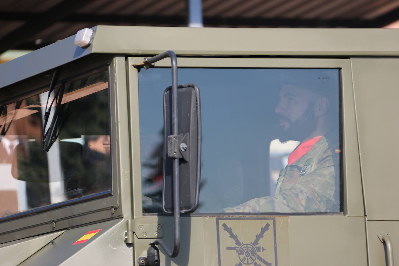 Los artilleros del Maca celebran con honores la festividad de su patrona con un acto militar. 