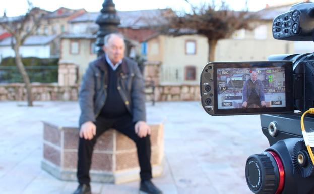 Galería. Victorino Lombas, pedáneo de Santa Lucía, durante la entrevista con leonoticias.