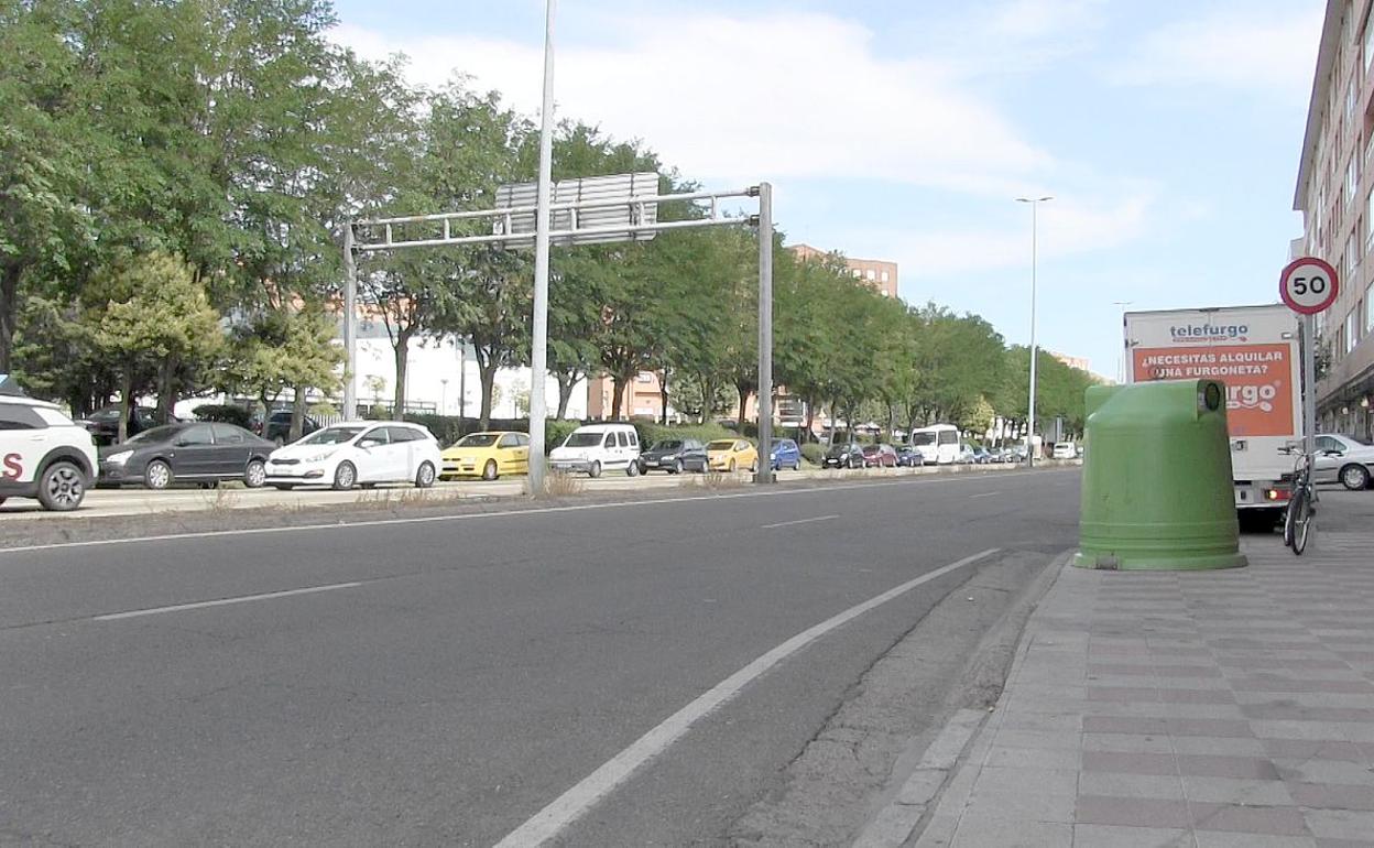 Dos heridos por una colisión entre un turismo y una furgoneta en la Avenida de Europa.