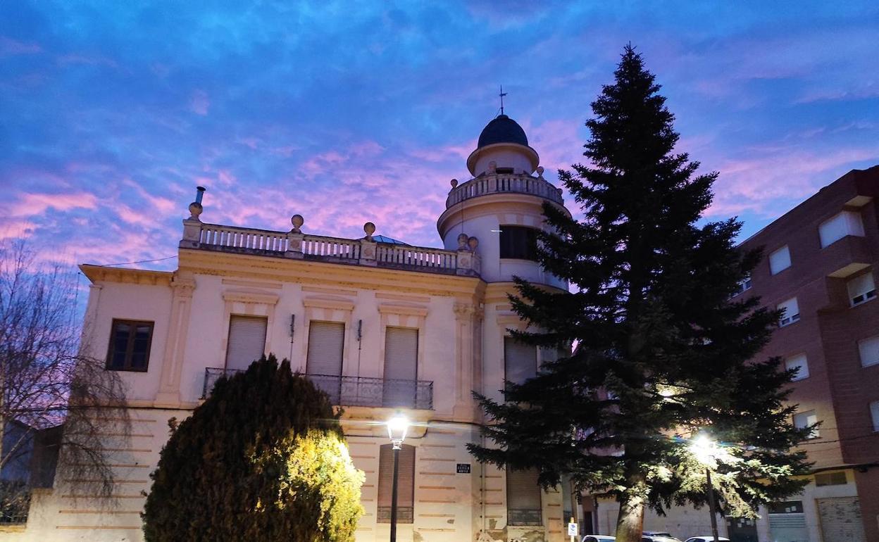 El Ayuntamiento de Valencia de Don Juan invertirá 300.000 euros para la primera fase de rehabilitación del Palacete Ortiz.