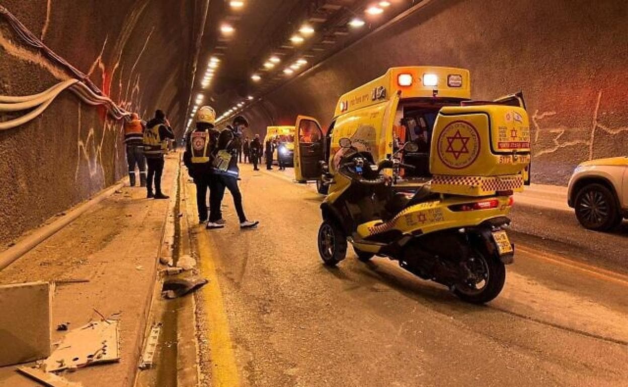 Lugar del accidente durante las obras en el túnel de la Ruta 60 en Jerusalén, capital de Israel.