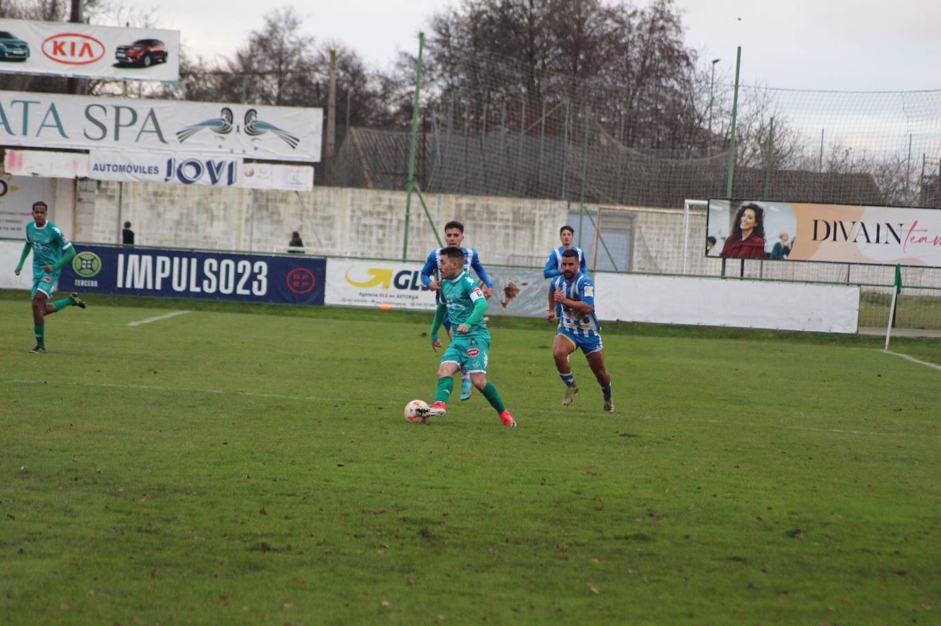 La Arandina asalta La Eragudina, se afianza en el liderato y agrava la crisis del Atlético Astorga.