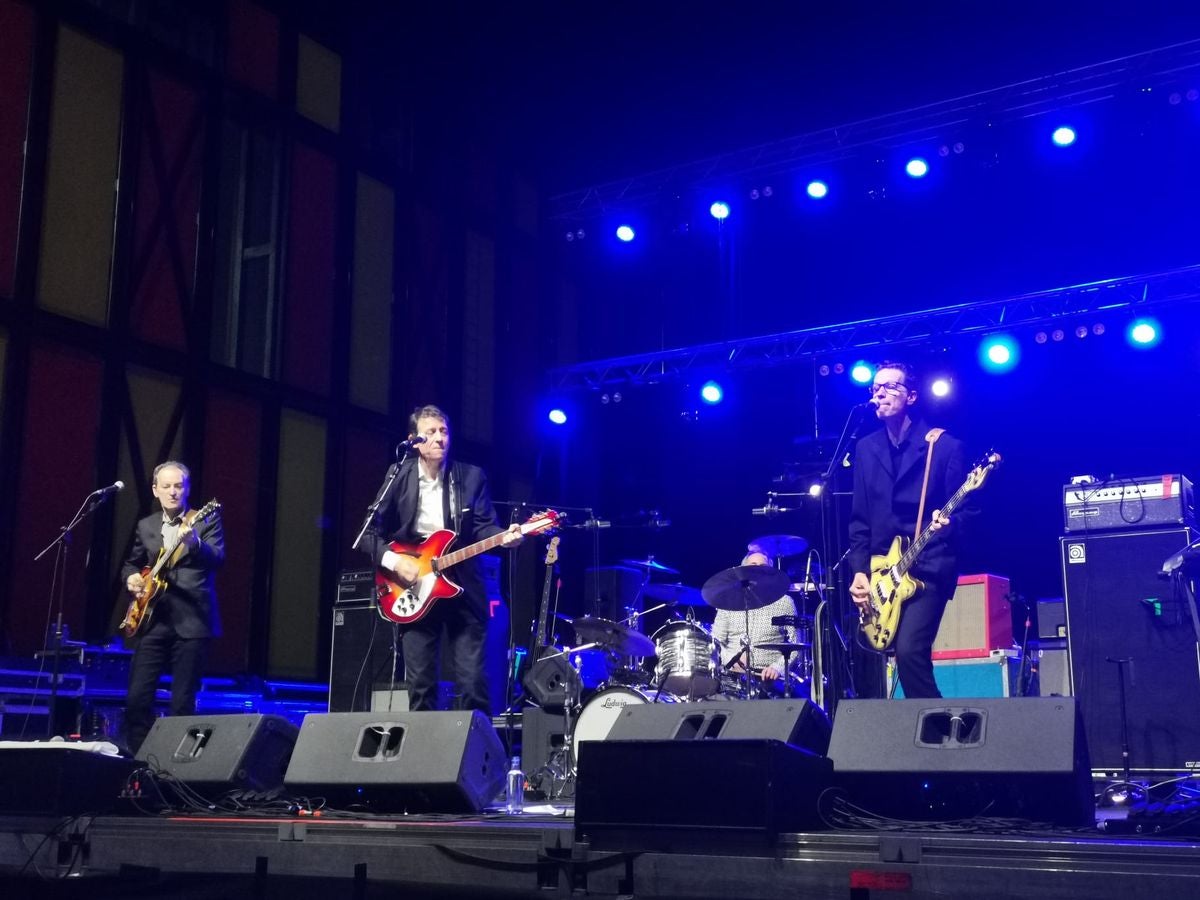 The Warmbabies, The Speedways y The Charlatans se subieron al escenario del Purple Weekend este sábado en la jornada más representativa del festival.