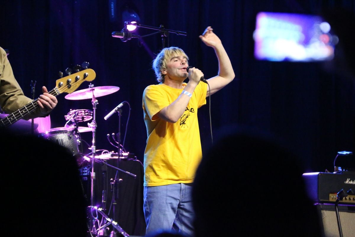 The Warmbabies, The Speedways y The Charlatans se subieron al escenario del Purple Weekend este sábado en la jornada más representativa del festival.
