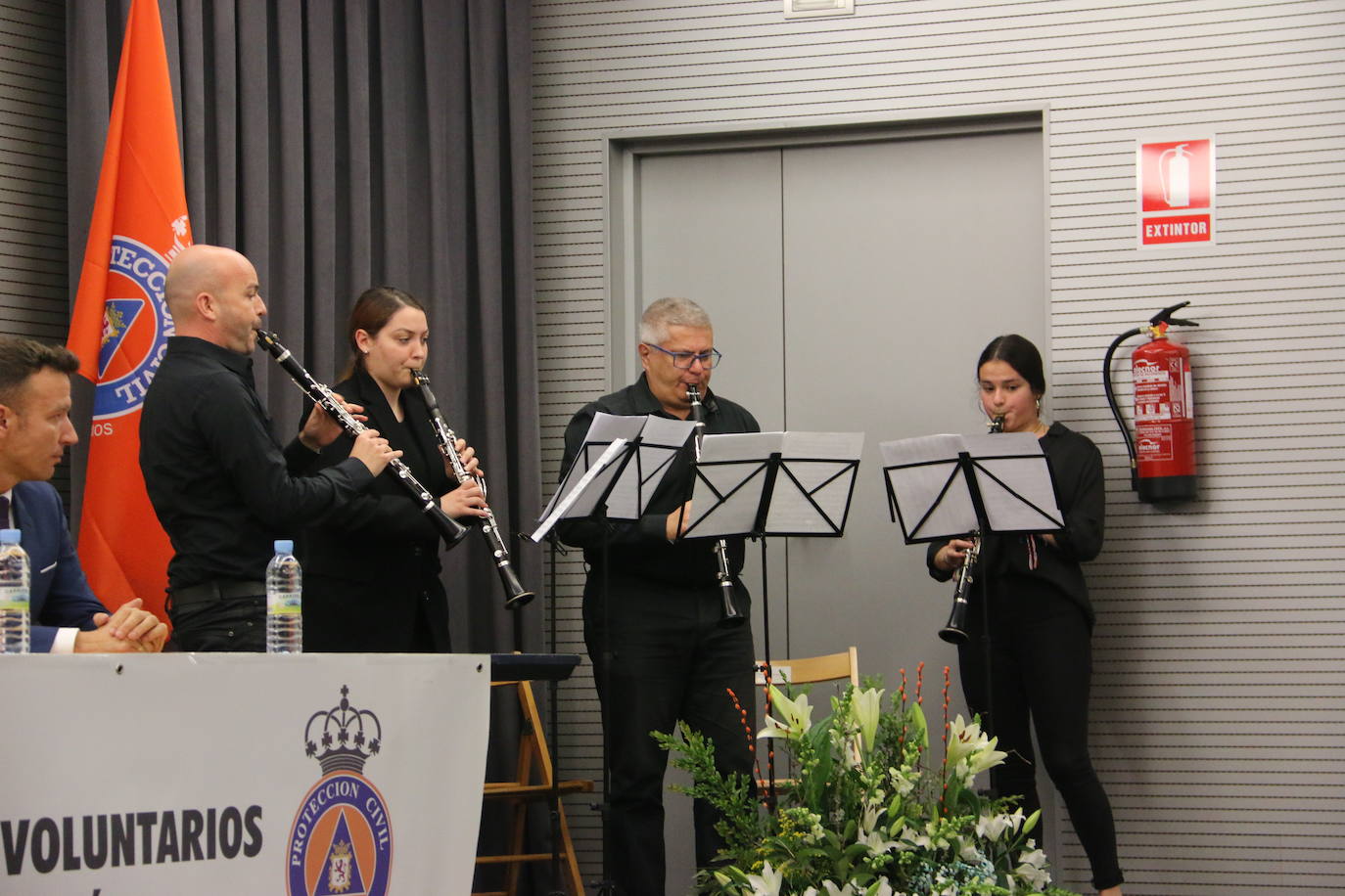 Homenaje del Ayuntamiento de León a los voluntarios de Protección Civil. 