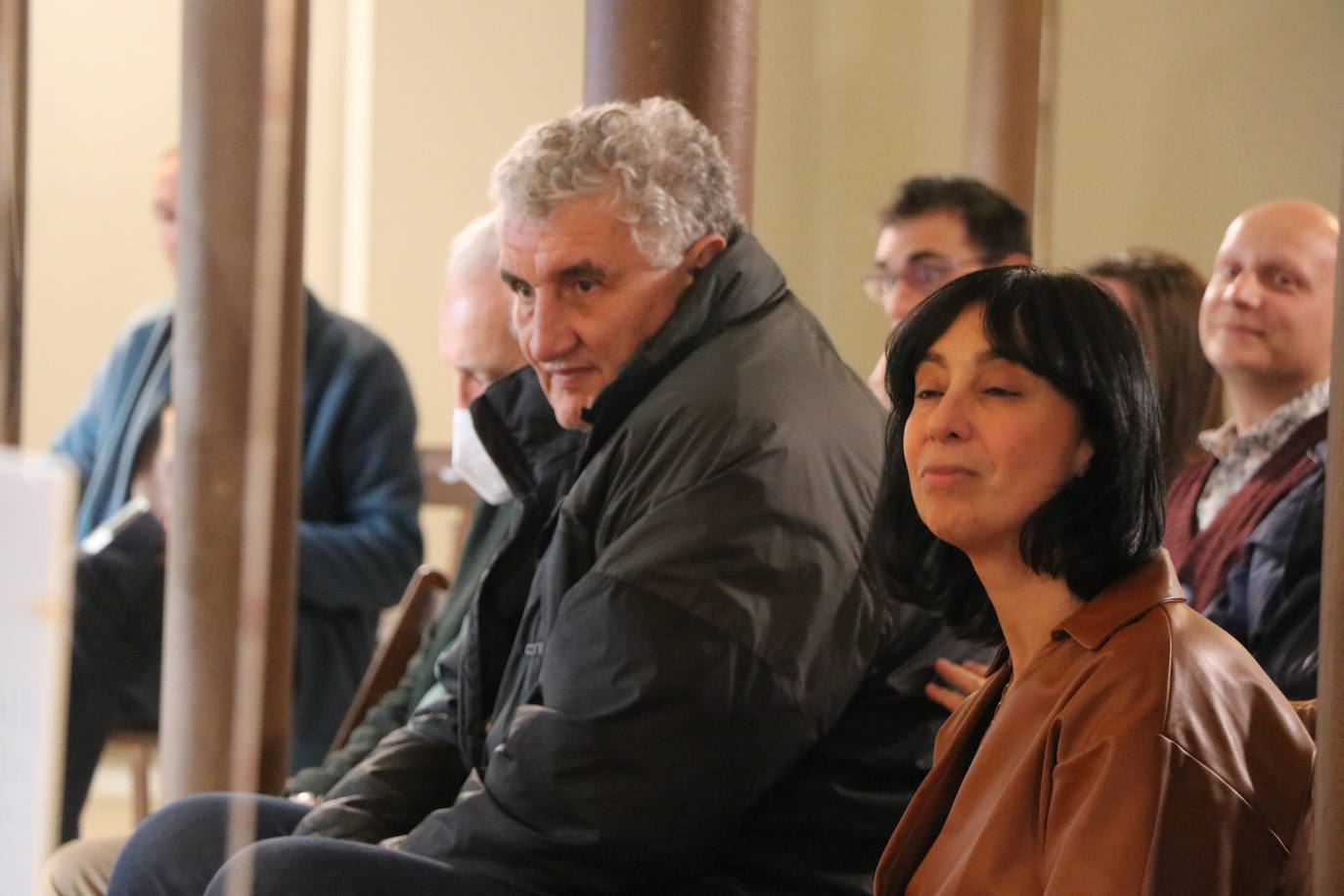 El exjugador de baloncesto participa en una charla coloquio organizada por la Cámara de Comercio en Botines.