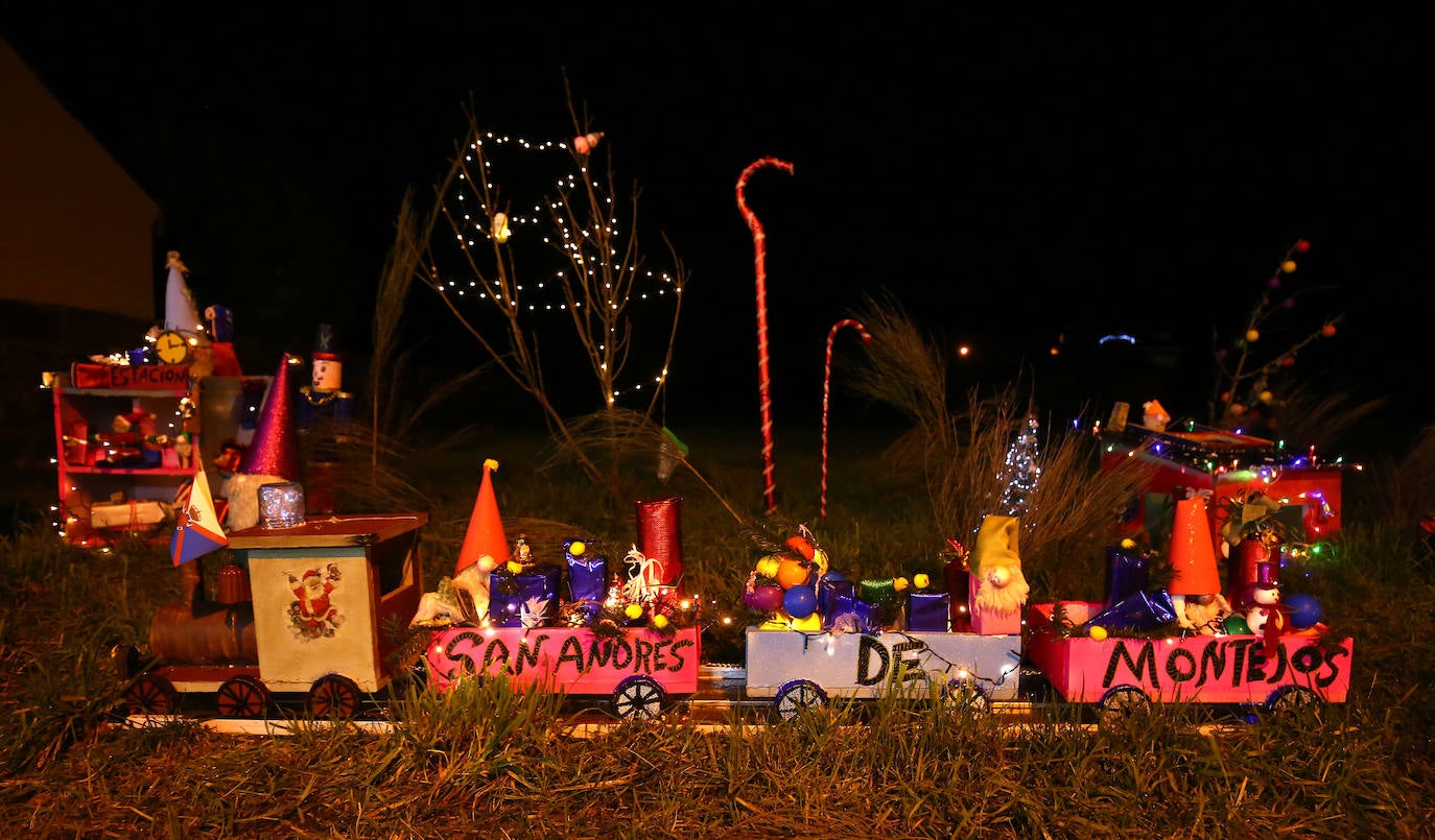 Iluminacion navideña en la localidad de San Andrés de Montejos