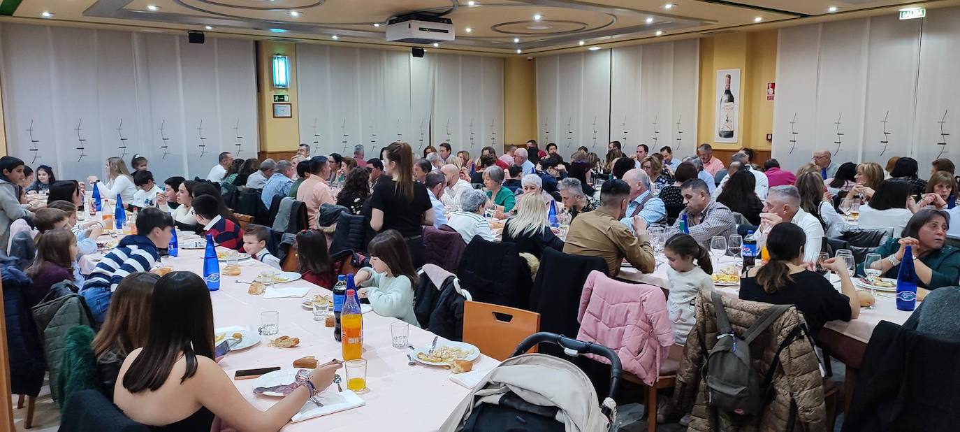 Cena de Navidad de las Asociacion Las Candelas 2022 de Cembranos