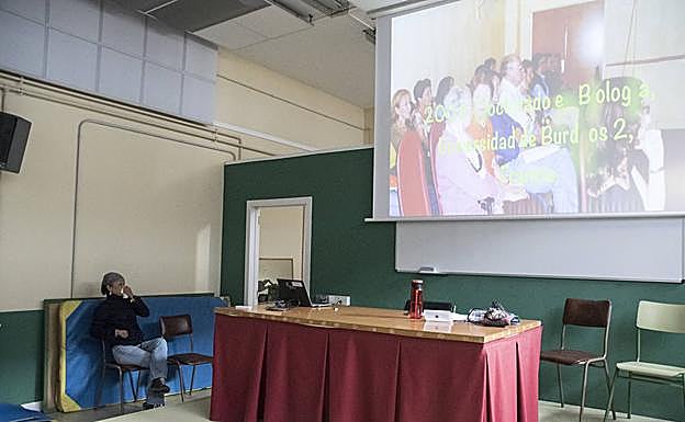 Imagen principal - El Instituto San Andrés de Villabalter corre a favor de Camboya.