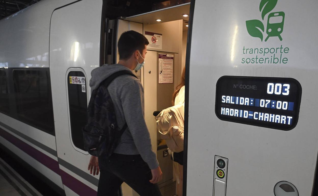 El 2022 ha sido el año en el que han aumentado los servicios pasantes, evitando los trasbordos, y conectar las redes del norte con las del sur y el este.