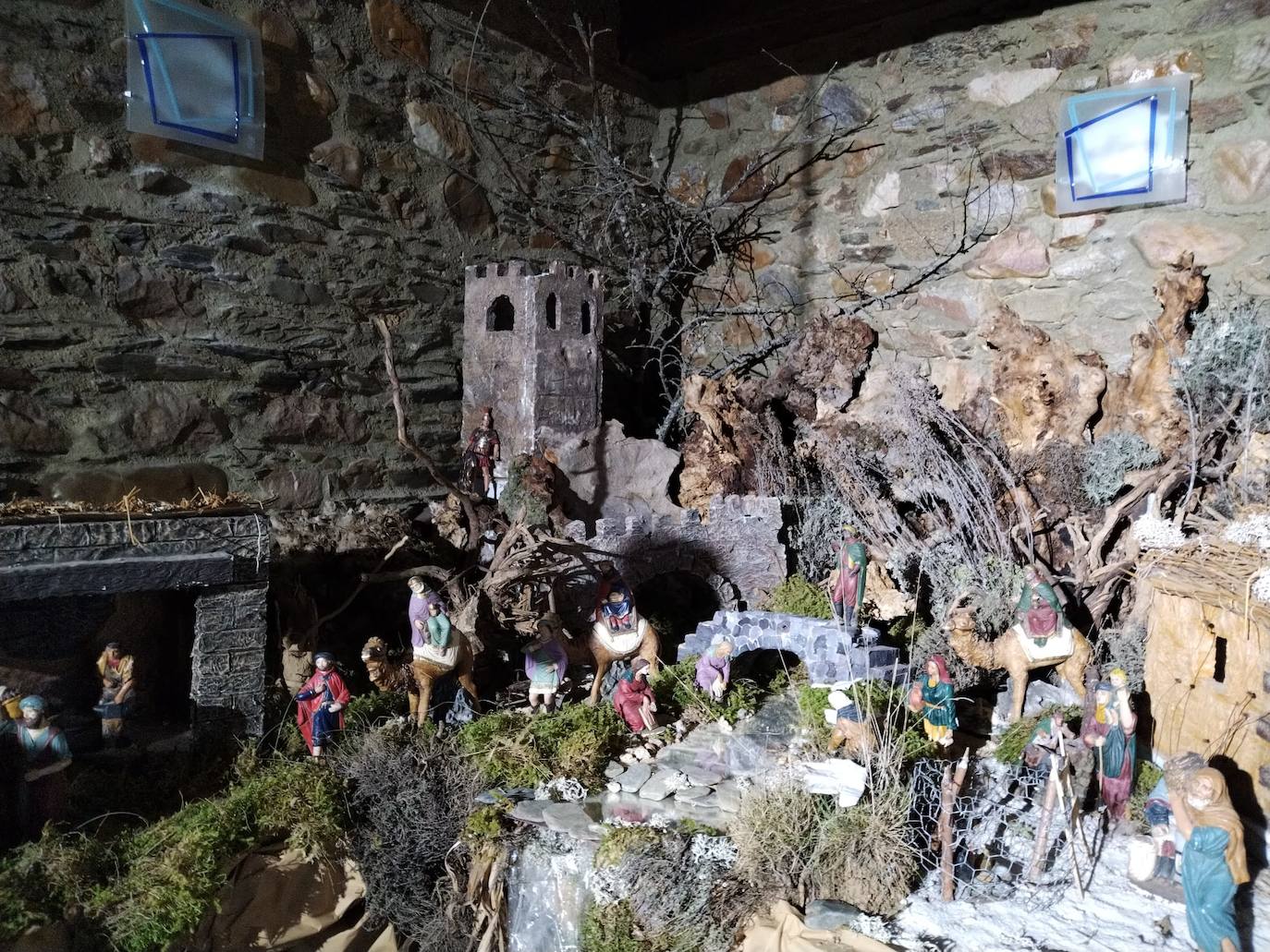 La Casa de Cultura organiza una exposición de temática navideña con figuras de arte sacro provenientes de todas las localidades del municipio.