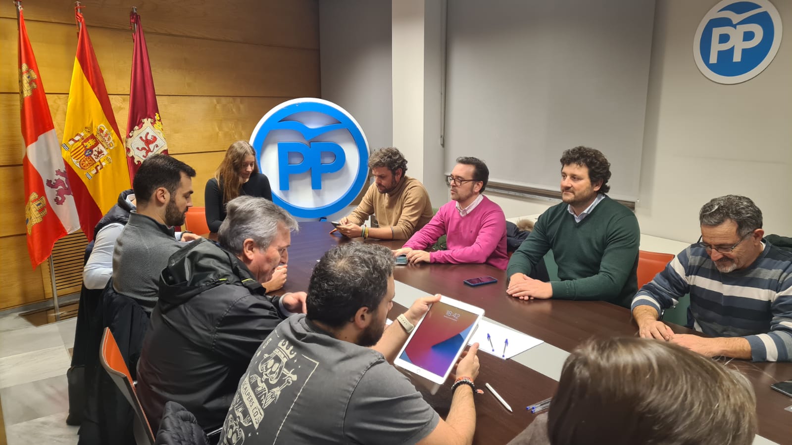 Fotos: Reunión de los comarcales del Partido Popular de León