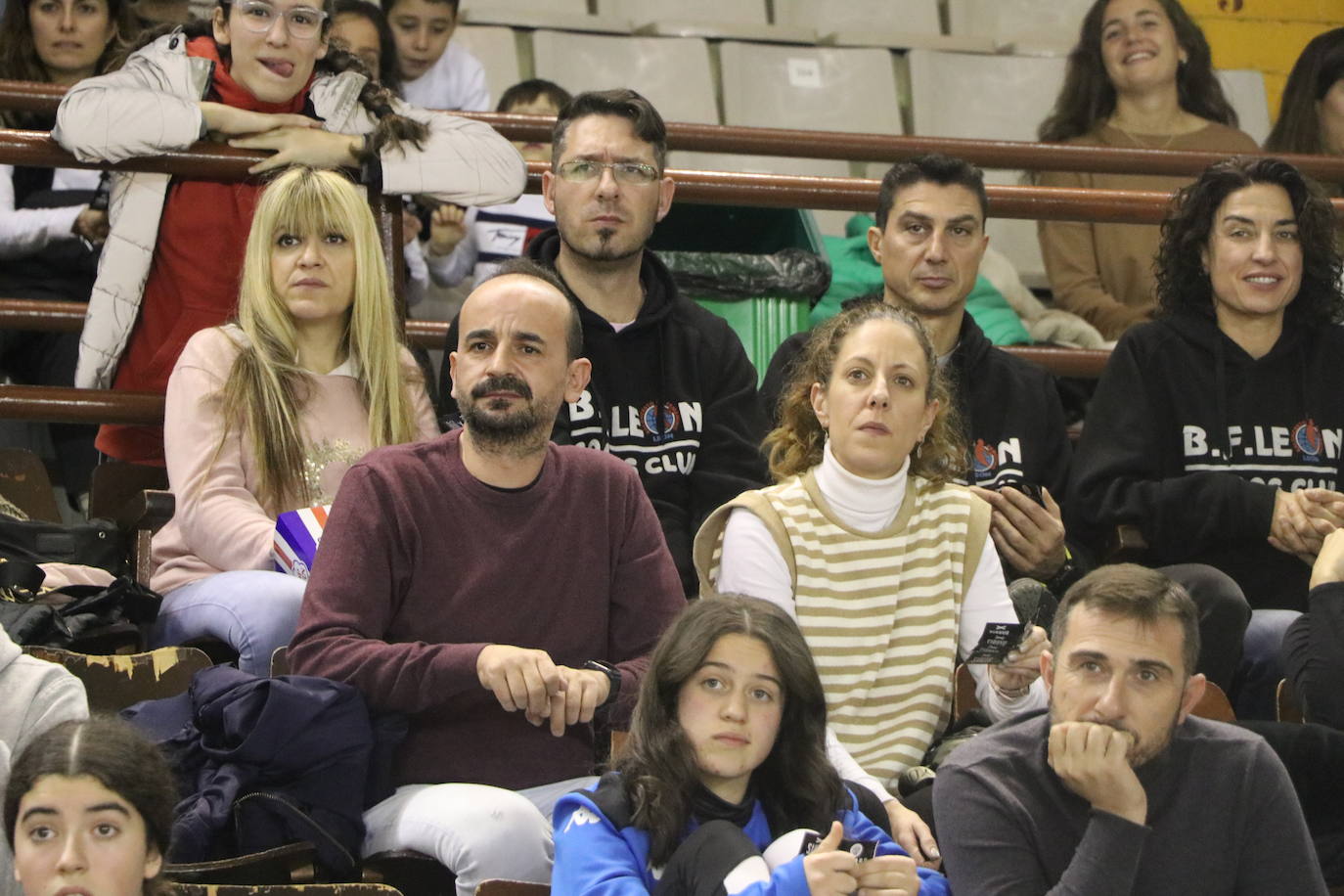 Los clubes deportivos y los ciudadanos de León se vuelcan en la celebración del acto solidario 'Reto Centenario Único'.