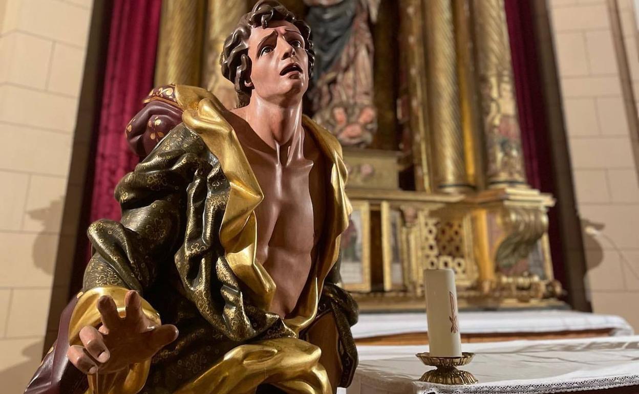 La Cofradía de Nuestra Señora de Angustias y Soledad conmemora los 40 años de la creación de su paso de San Juan.