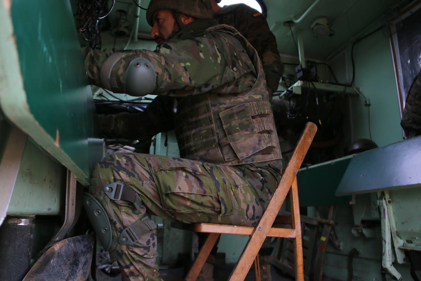 El Mando de Artillería realiza maniobras de fuego simulado en San Andrés del Rabanedo