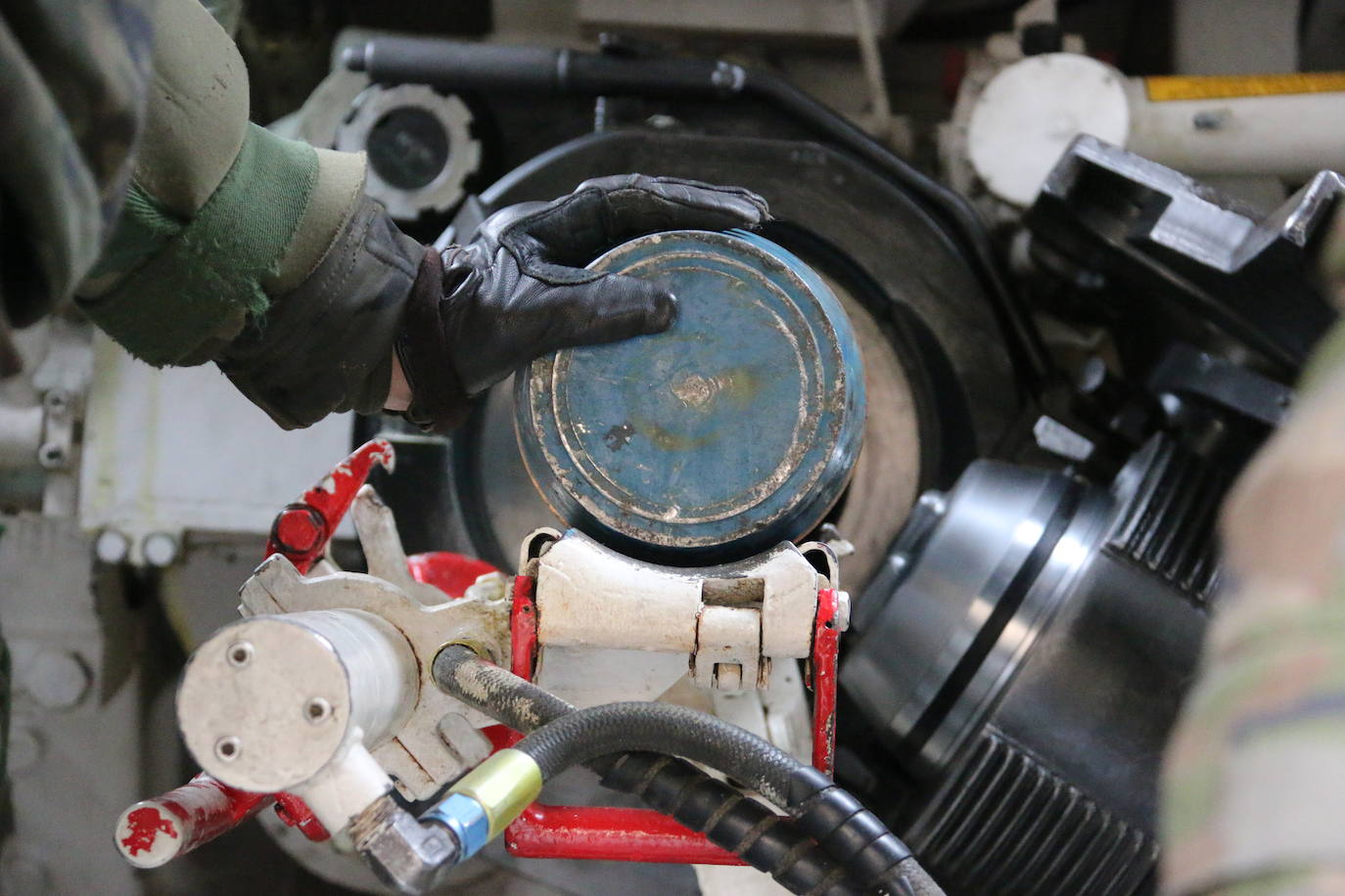 El Mando de Artillería realiza maniobras de fuego simulado en San Andrés del Rabanedo