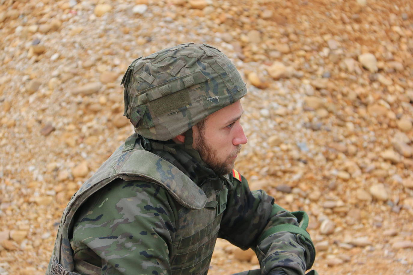 El Mando de Artillería realiza maniobras de fuego simulado en San Andrés del Rabanedo