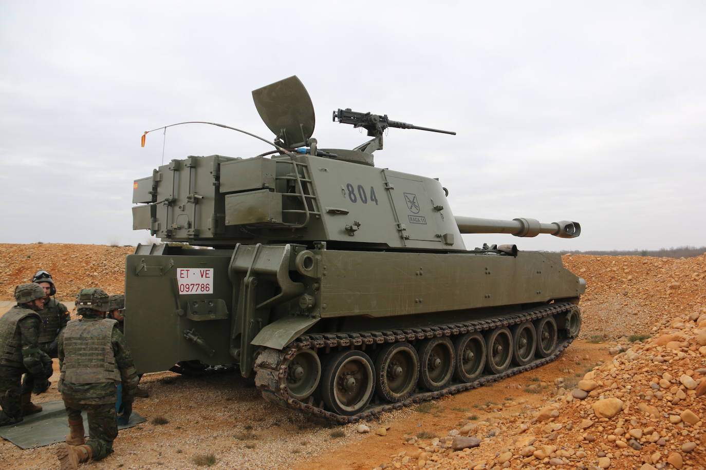 El Mando de Artillería realiza maniobras de fuego simulado en San Andrés del Rabanedo