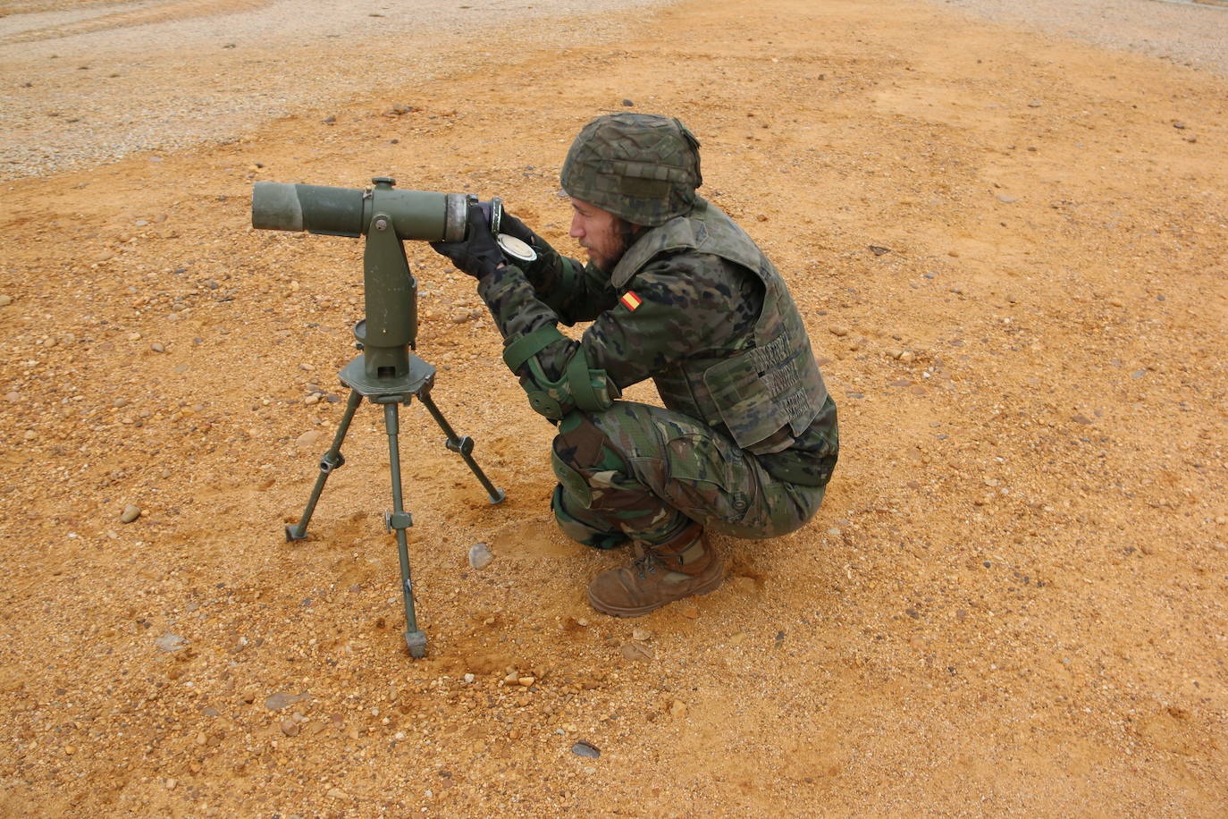 El Mando de Artillería realiza maniobras de fuego simulado en San Andrés del Rabanedo
