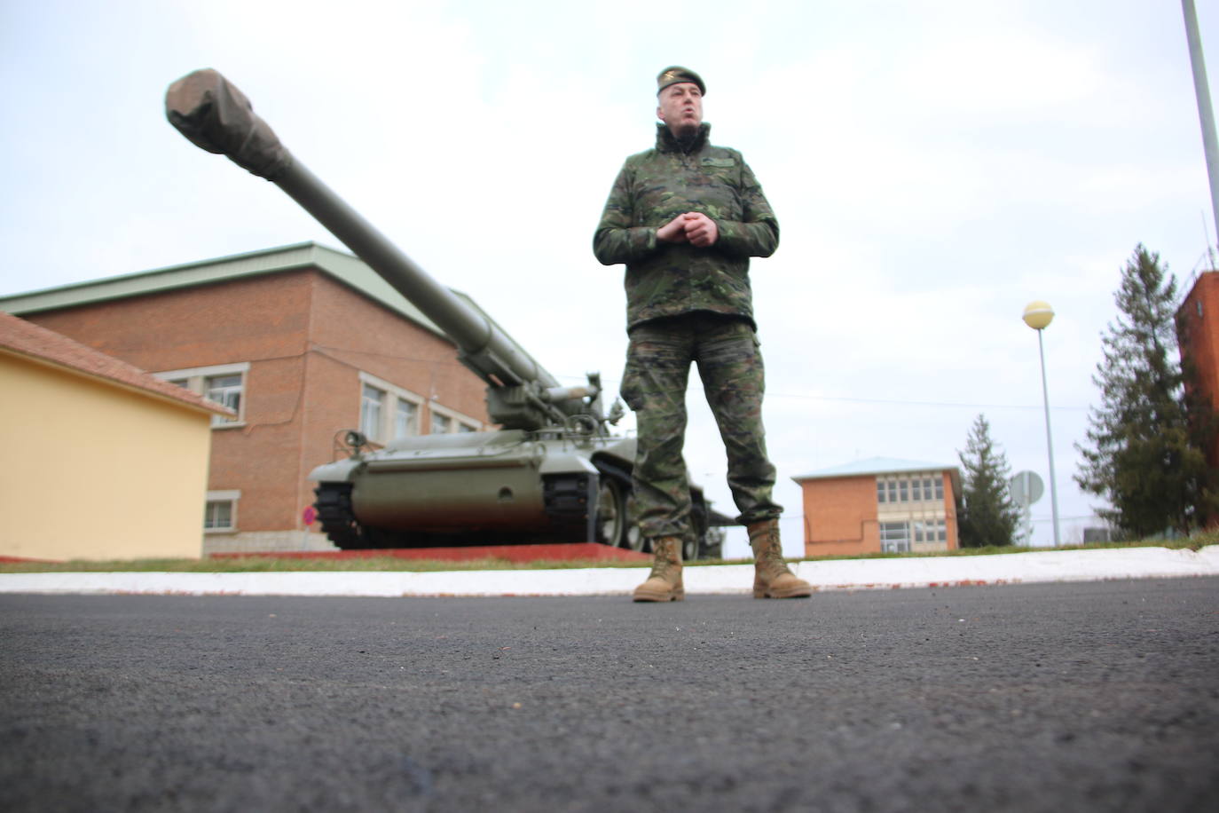 El Mando de Artillería realiza maniobras de fuego simulado en San Andrés del Rabanedo