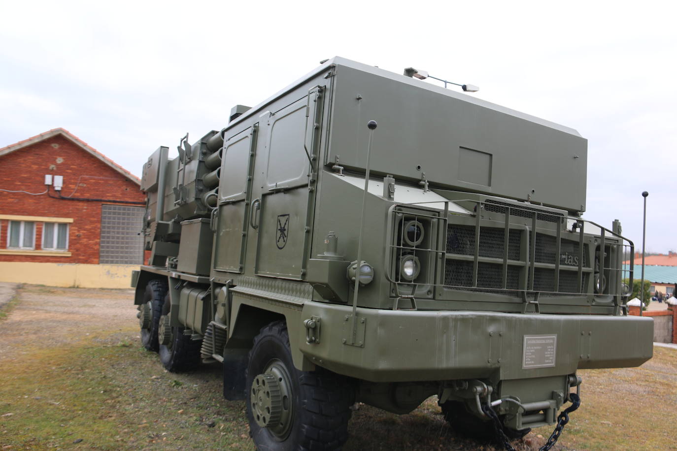 El Mando de Artillería realiza maniobras de fuego simulado en San Andrés del Rabanedo
