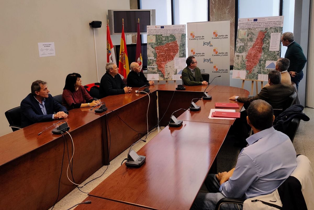 La Junta firma dos convenios con los Regantes del Páramo y Presa de la Tierra