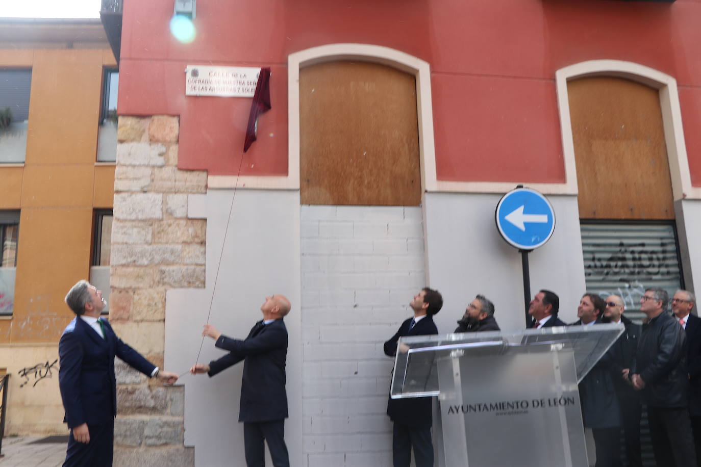 El callejero llama a Angustias